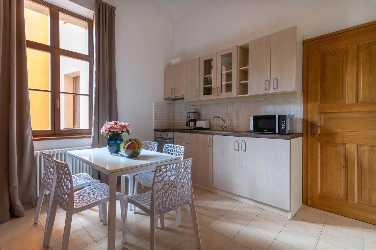 Bohemian Dreams Apartments And Suites By Dwellfort Praga Exterior foto