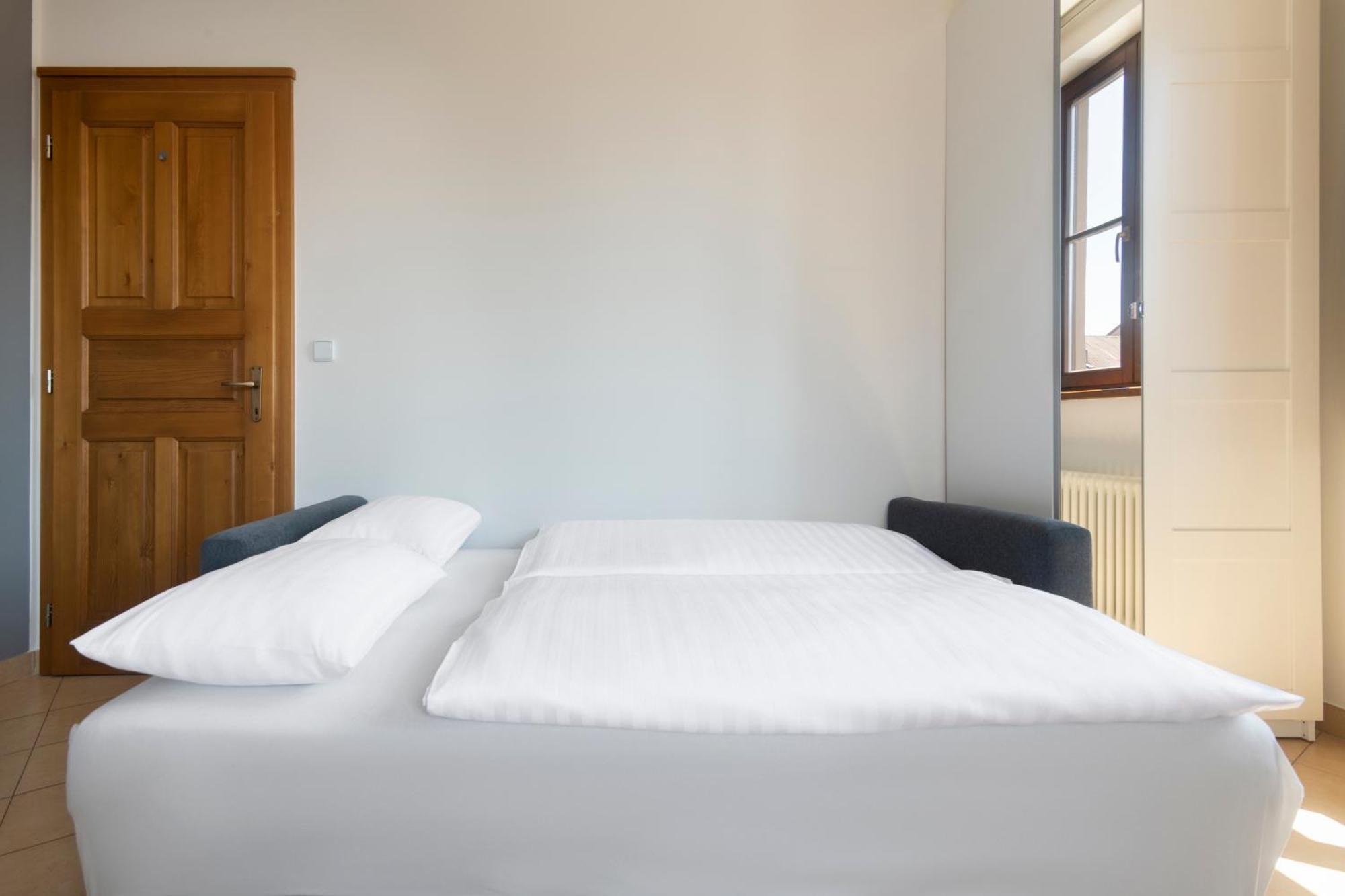 Bohemian Dreams Apartments And Suites By Dwellfort Praga Quarto foto