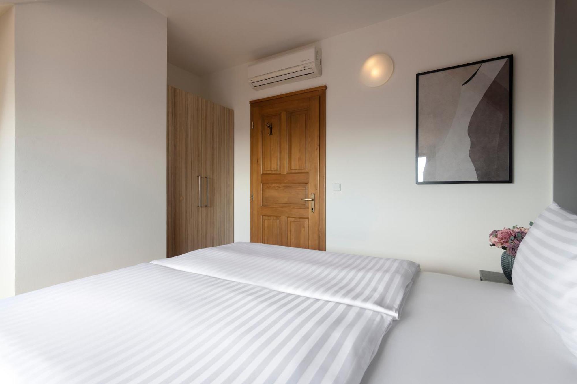 Bohemian Dreams Apartments And Suites By Dwellfort Praga Quarto foto